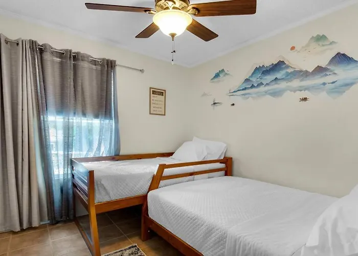 Holiday home Private Oasis, Pool, Downtown Pns & 3br-2,5bt *